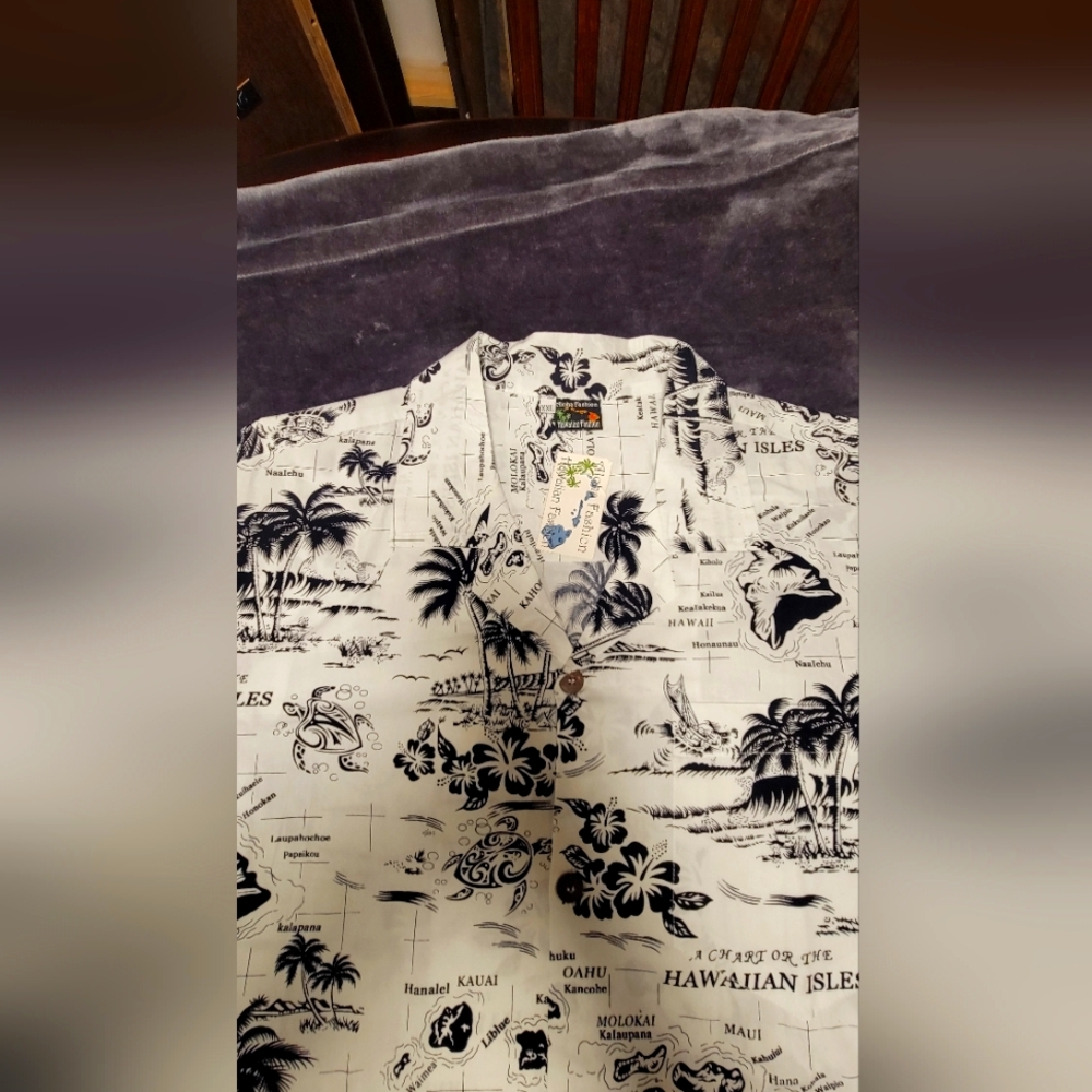 Hawaiian Print Button-Up Shirt (Bought In Hawaii) XXL NEW